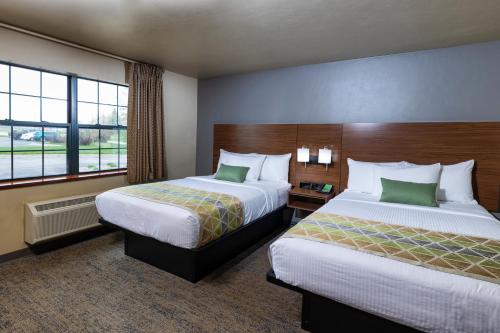 2 double beds