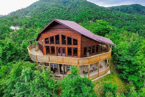 Evergreen Majesty Lodge Evergreen Majesty Lodge