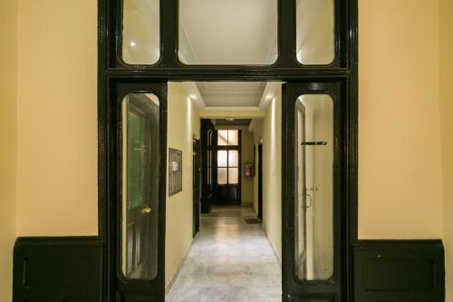 Hostal Adis - image 8