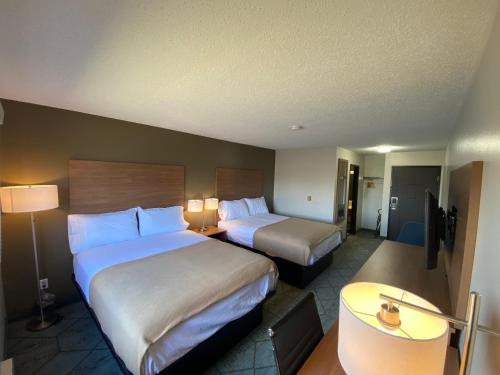 Super 8 by Wyndham Oshkosh Airport in Oshkosh, USA