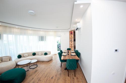 Exclusive 1 Apartment in Bajnat