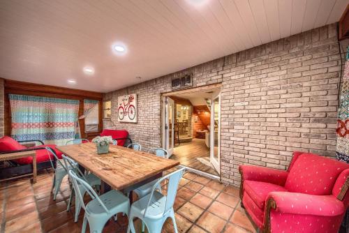 Texas River Haus LD 1683 - image 2