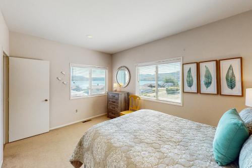 Lake Daze at Wapato Point