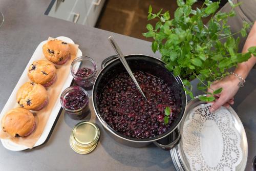 Schmucke Witwe - image 14