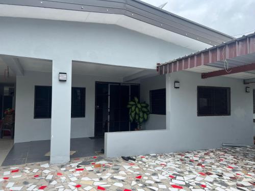SRH APARTMENT- entire 1 bedroom unit with a kitchen & a bathroom - Walking distance to stores & supermarkets - Nadi International Airport is 3km's away, Nadi (fotografie 8)