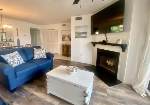 8C Richmond Park lake view villa with full access to amenities villa - image 3