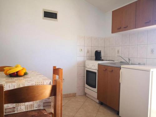 One-Bedroom Apartment with Balcony image 2