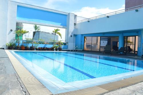 Prince Plaza II Condotel