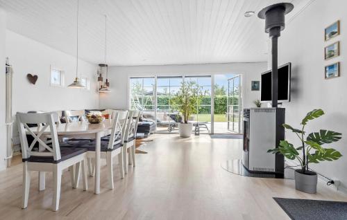  Nice Home In Kirke Hyllinge With Wifi in Kirke-Hyllinge