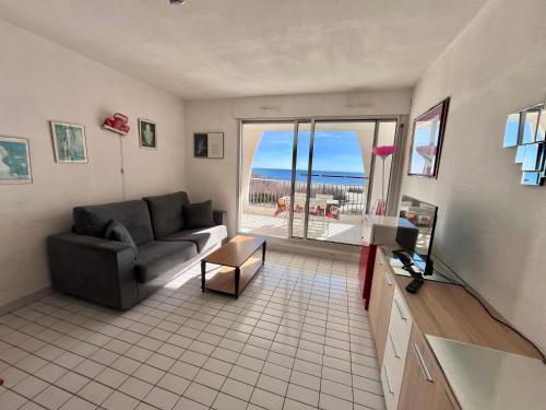 Apartment image 8