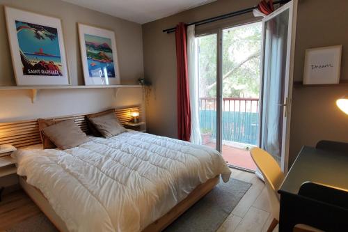 Lumineux appartement avec vue sur mer in Agay