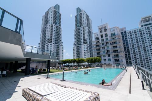 Luxurious King Bed Suite in Downtown Miami in Miami, USA