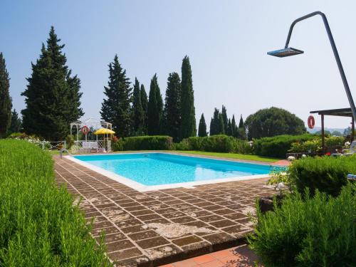 Úszómedence, Rustic Retreat in Tuscany with Pool in Montaione