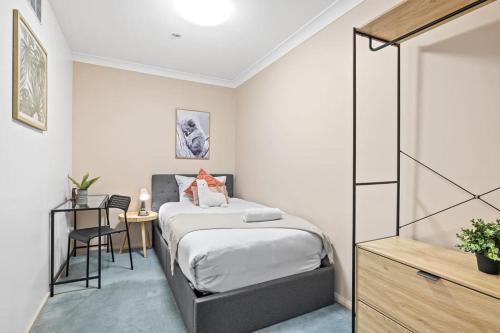 Cozy Single Room in Pymble - Quaint Place - Shared Bathroom in Upper North Shore