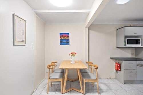 Cozy Single Room in Pymble - Quaint Place - Shared Bathroom in Upper North Shore