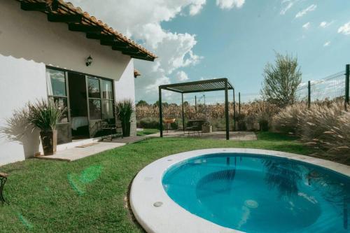 Mágica SUITE rodeada de viñedos (Magica SUITE rodeada de vinedos) in Olimpo