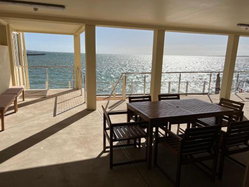 Balkons/terase, Beachside & Jetty View 2 -Skippers Apartment in Streaky Bay