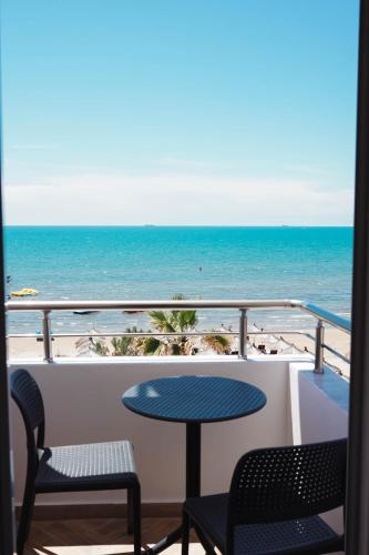 Marina Rooms in เดอร์เรส