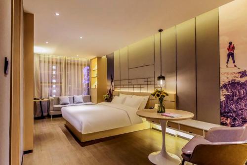 何夜青年旅行酒店(西安钟楼地铁站店) 何夜青年旅行酒店(西安钟楼地铁站店)