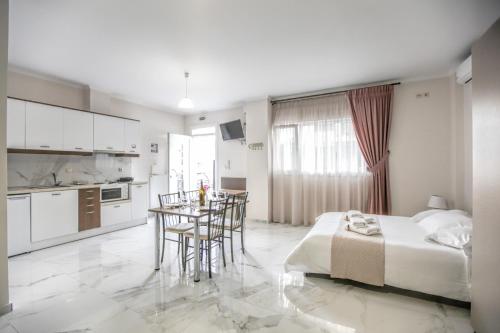 Del Sol #1 Meteora Luxurious Family Suites