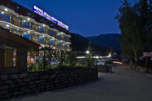Himalayan Village Resort, Manali in Gadherni