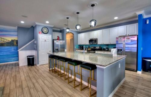 Last Minute Disney Getaway! Private Pool, Hot Tub & Games Room. Book Now! #35506 in Davenport, USA