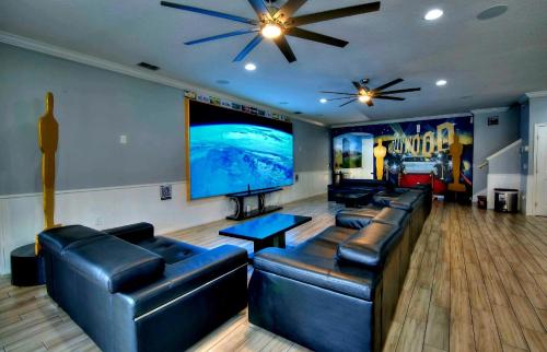 Last Minute Disney Getaway! Private Pool, Hot Tub & Games Room. Book Now! #35508 in Davenport, USA