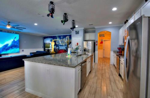 Last Minute Disney Getaway! Private Pool, Hot Tub & Games Room. Book Now! #35508 in Davenport, USA