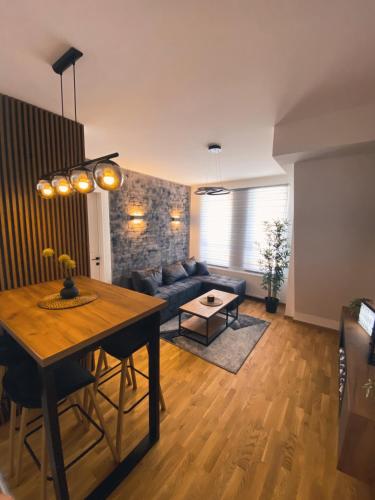 Elena Apartman, Divčibare