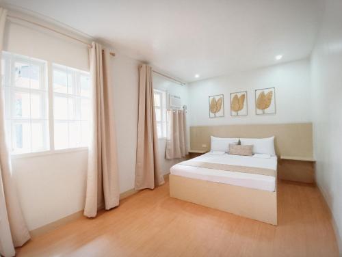 1 queen bed