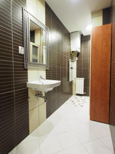 Bathroom, Pajger Apartman in Budai Vam