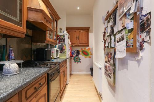 Bradford Digs self contained house in Great Horton