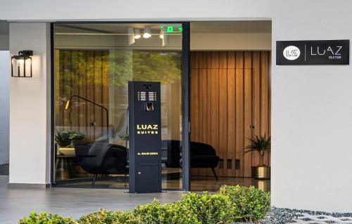 Luaz Suites - Αναυρος