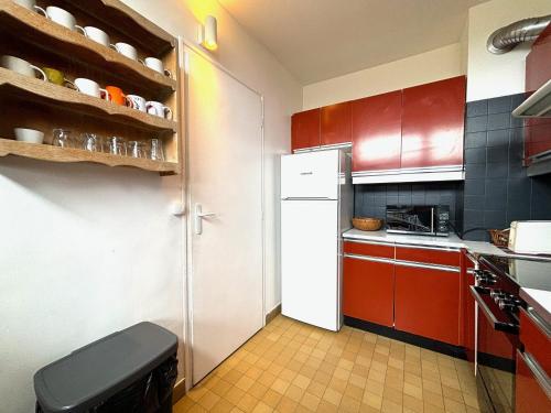 кухня, Altura - 4 chambres, RER B à 900m et Orly en 8 min (Altura - 4 chambres, RER B a 900m et Orly en 8 min) in Фресне