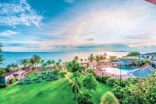 Pinnacle Grand Jomtien Resort and Beach Club - SHA Extra Plus