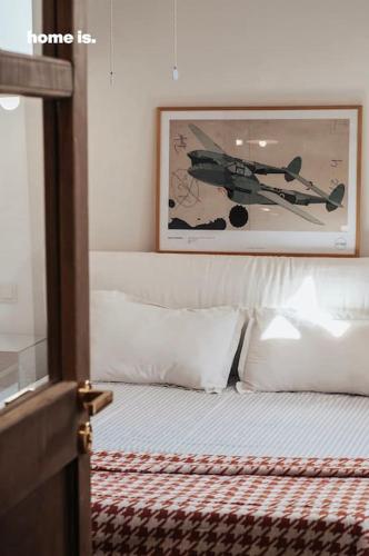 Rare Window Central Apartment