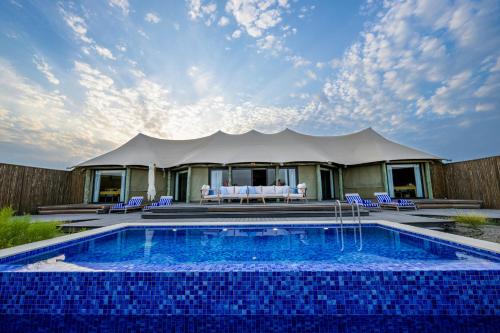 Kingfisher Retreat by Sharjah Collection in Sharjah International Airport