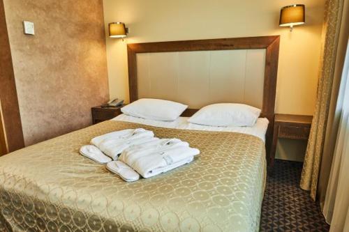 1 double bed