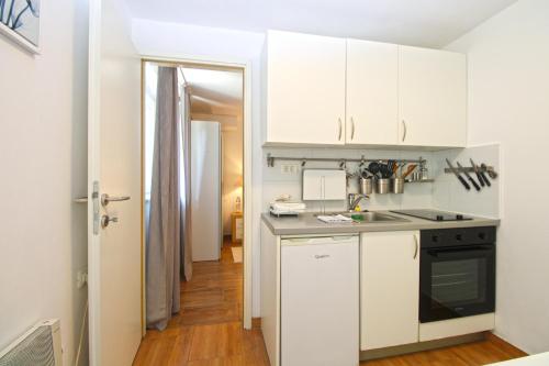 Apartments Marko 1278 - image 5