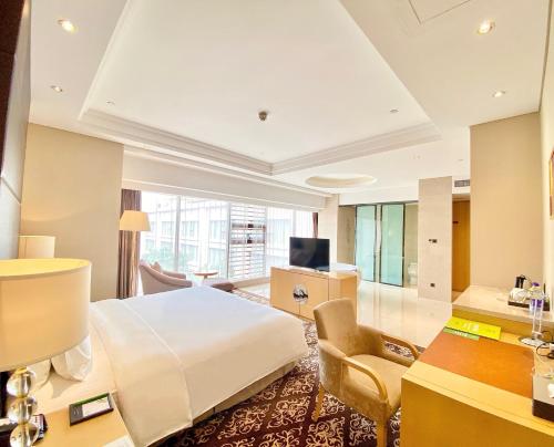 Holiday Inn Foshan Nanhai Central, an IHG Hotel