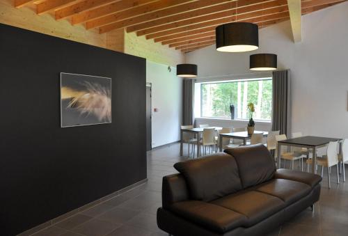 Twinstone Lodge - image 13
