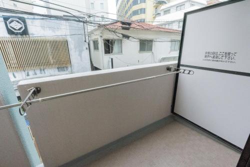 One-Bedroom Apartment image 1