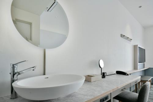 Lequ Okinawa Chatan Spa & Resort Room Type - Superior Triple Room