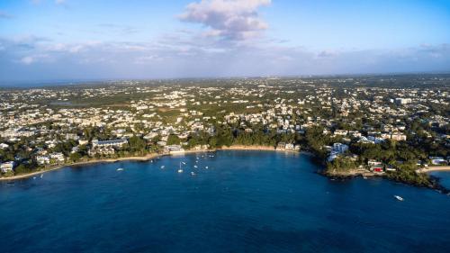 ODYSSEY, Appartement Neuf - À 800m de la Plage de Pereybere