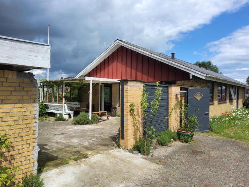 Family Friendly Apt B, 900m to Lego House, parking, Legoland, Lalandia in บิลลันด์