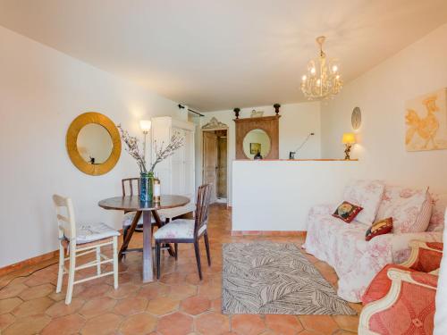 Villa Boucheron by Interhome - Location, gîte - Roquebrune-sur-Argens