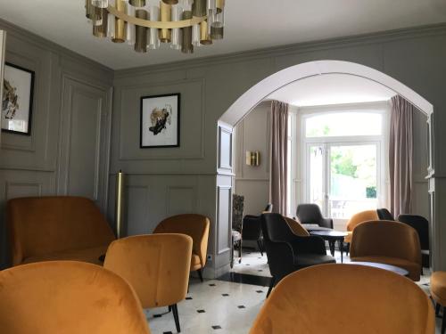 A szálláshely kívülről, Logis Hotel & Restaurant - Le Chateau Des Tourelles 3 etoiles in Le Wast