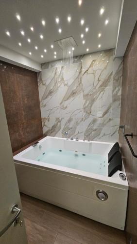 Double Room with Spa Bath