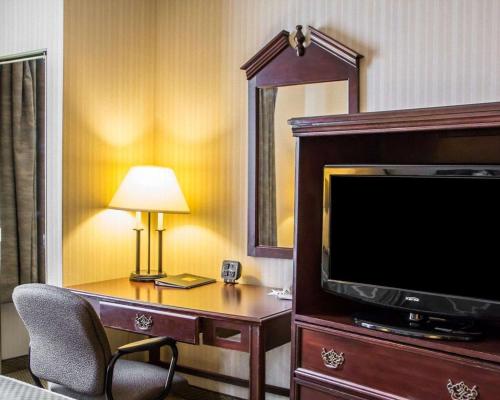 Comfort Suites McAlester - image 5