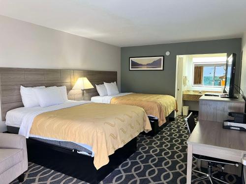 Double Room with Two Double Beds - Non-Smoking